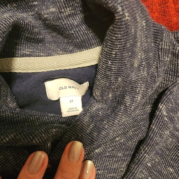 Boys Mixed Lot Long Sleeve Pull Overs Qty 5 Size 4t - Picture 5 of 5